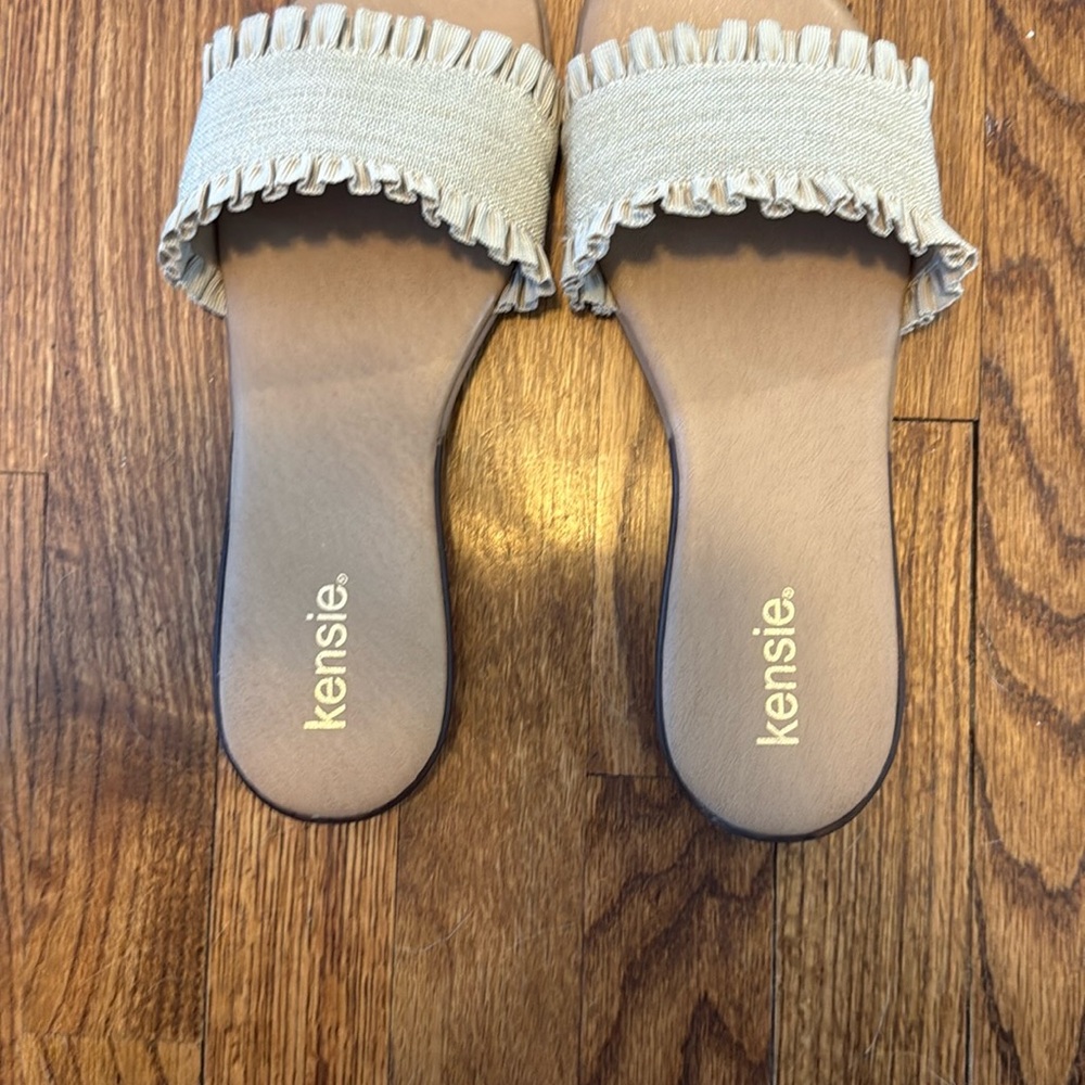 Kensie Cream Fringe Slide Sandals